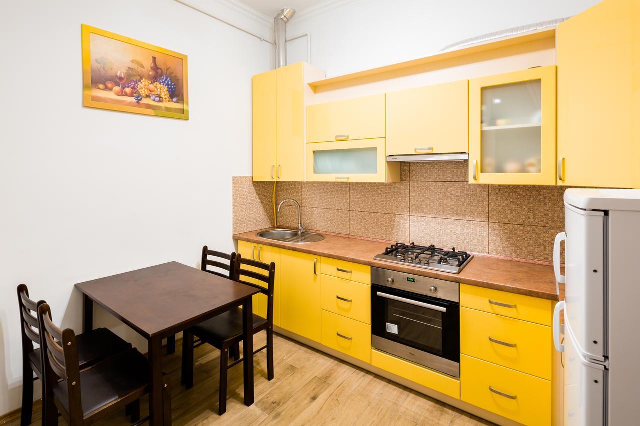 Bright And Cozy Apart With Balcony 利沃夫 外观 照片
